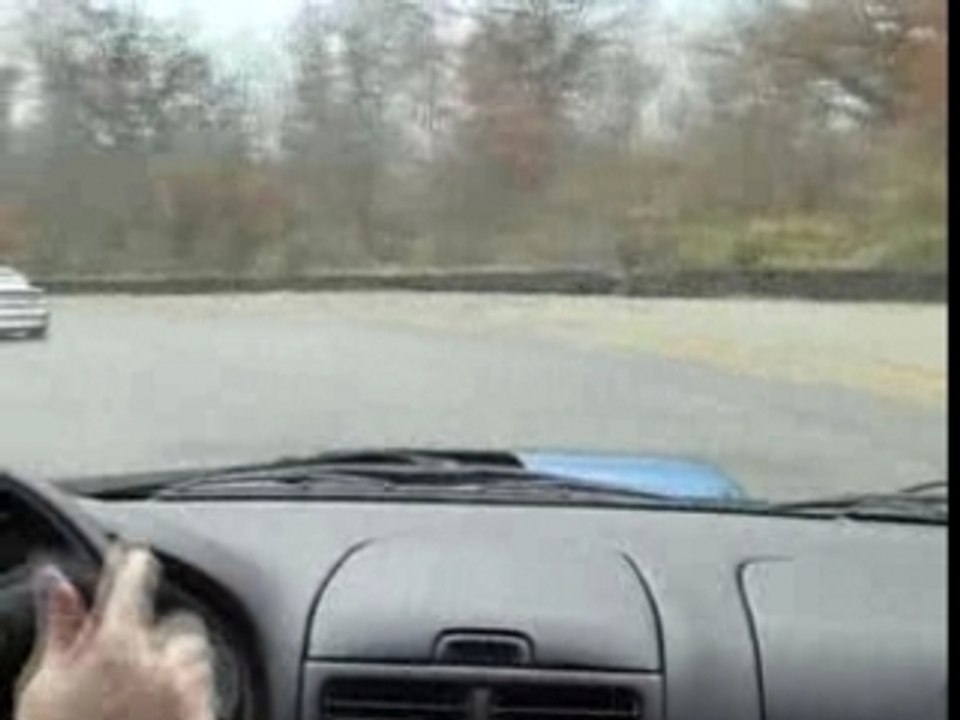 Fabrice et sa Sub sur l'anneau du Rhin 07