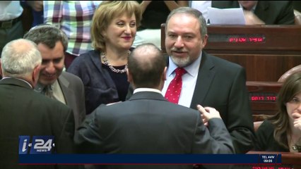 Pologne, vote d'une loi controversée sur la Shoah : analyses