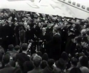 Neville Chamberlain : "Peace in our Time"