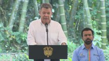Santos suspende diálogos con el ELN por atentados contra policías