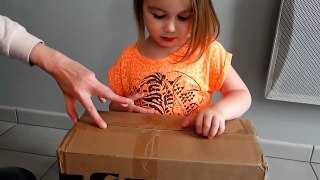 Meuble rangement jouets armoire penderie Songmics chambre enfant maison - Poupée LOL (Unboxing)