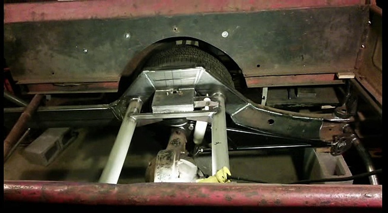 Video 18, Hot Rod 1946 Dodge Pickup, cross members and suspension