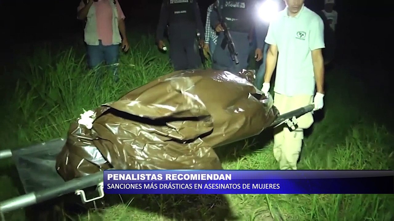 Penalistas recomiendan sanciones mas drásticas en asesinatos de mujeres