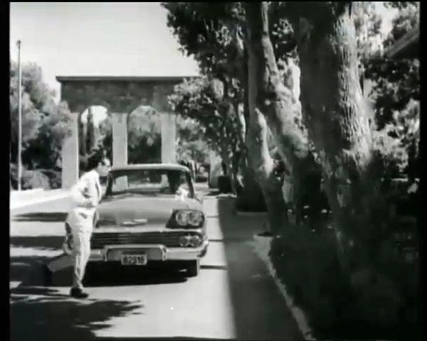 ΚΡΟΥΑΖΙΕΡΑ ΣΤΗ ΡΟΔΟ (1960) - video Dailymotion