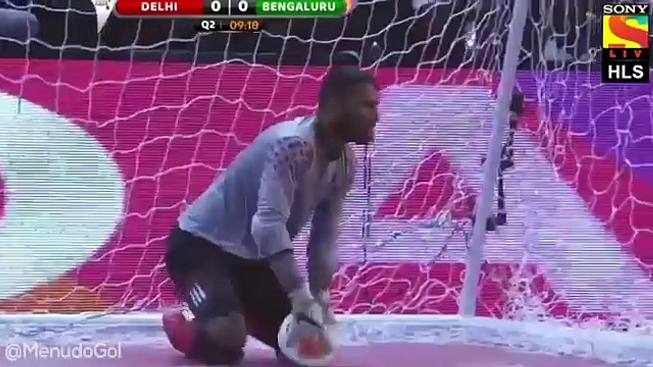 Ronaldinho - INCREIBLE!!! lo que hizo después de ir perdiendo 4-0!  / Ronaldinho - INCREDIBLE!!! What it did after being losing 4-0!