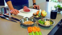Kochen für Anfänger: Rinderfilet auf Rotweinsauce mit Berglinsen und Zucchini / Kochen lernen