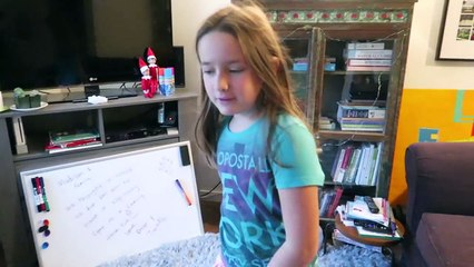 SiLLY STRiNG FiGHT Elf on the Shelf Day 22