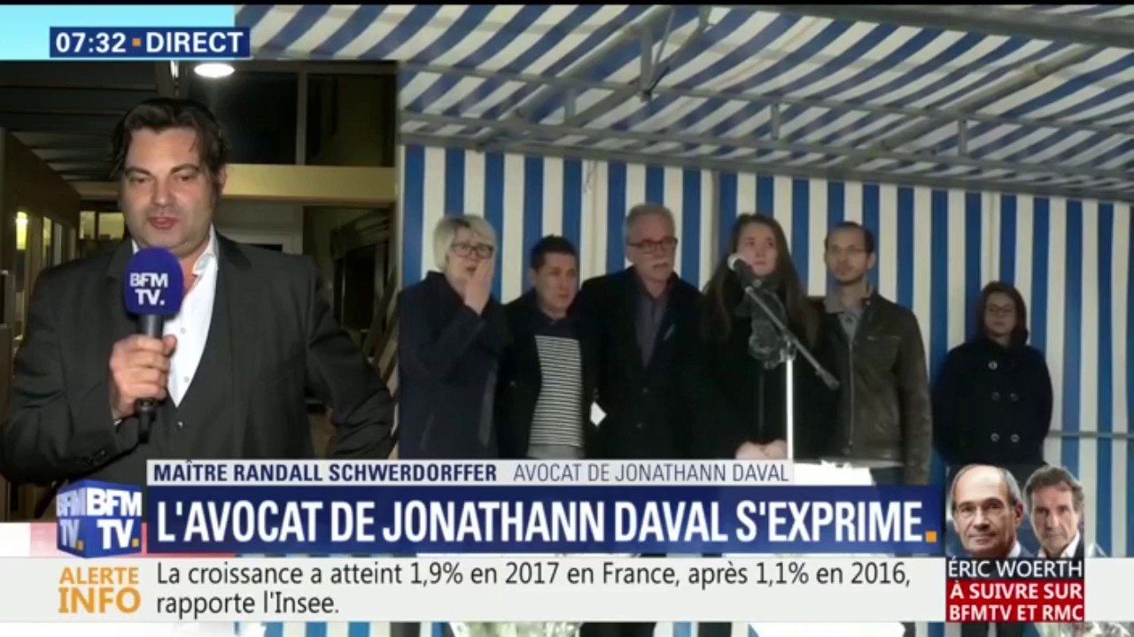 "Il n'a pas quitté le domicile et ne comprend pas comment son véhicule a pu bouger", affirme l'avocat de Jonathann Daval