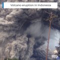 Ce volcan indonésien entre en éruption : images incroyables
