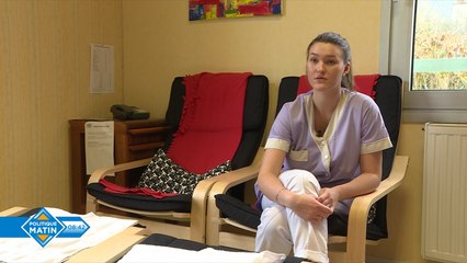 Maisons de retraite : "On ne fait pas ce métier-là pour se dépêcher, faire la toilette, et on s'en va..." Camille aide-soignante témoigne