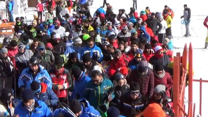 Sarıkamış Cıbıltepe Kayak Merkezi kayakseverleri ağırlıyor