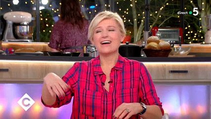 Malade, Patrick Cohen quitte le plateau de "C à vous" avant la fin - VIDEO