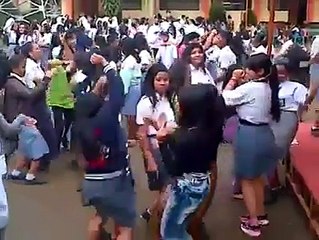 Parah, anak SMA Dugem nonstop rame-rame di sekolah!!