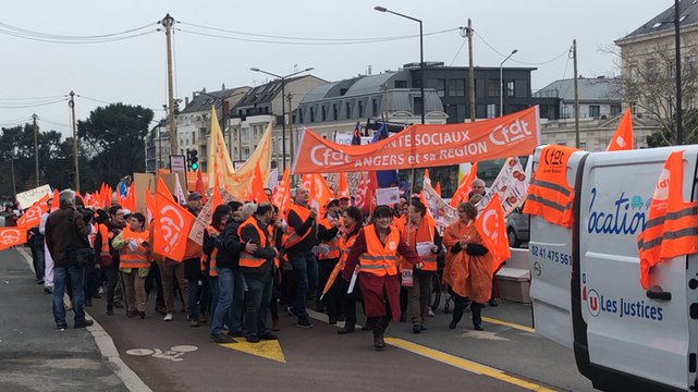 Manifestation pour plus de moyens dans les Ehpad