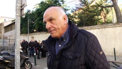 Rassemblement devant le commissariat d'Ajaccio