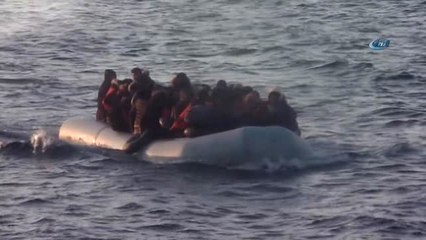 İzmir'de 31'i Çocuk 147 Kaçak Göçmen Kurtarıldı