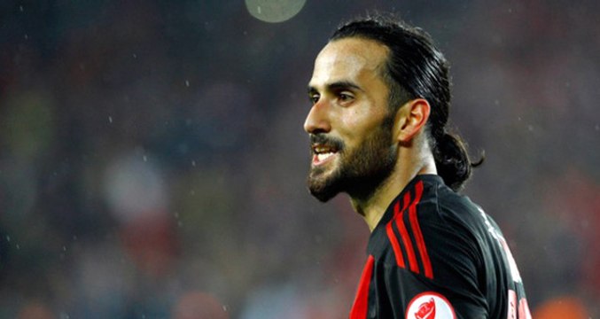 Erkan Zengin, Aytemiz Alanyaspor'a İmzayı Attı