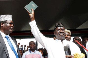 Kenya : des milliers de personnes à l’investiture fictive de Raila Odinga