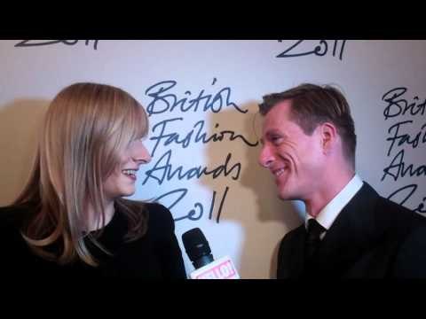 Sarah Burton Wins Designer of the Year at the British Fashion Awards 2011 | Grazia UK