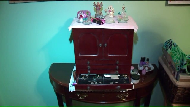 Robbers Posing as Utility Workers Target Elderly Homeowners