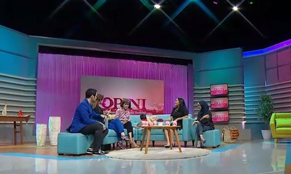 Ibu Rumah Tangga vs Ibu Pekerja - Opini (1)