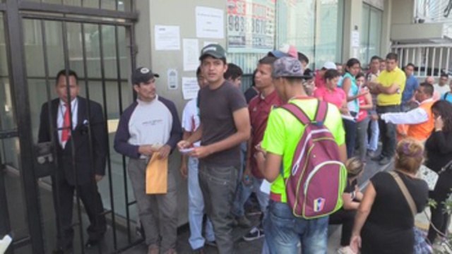 Venezolanos rechazan propuesta de congresista de restringir su ingreso a Perú