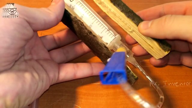 Evde Yapılan Buluş Şırınga kullanarak Güçlü Hidrolik Kriko