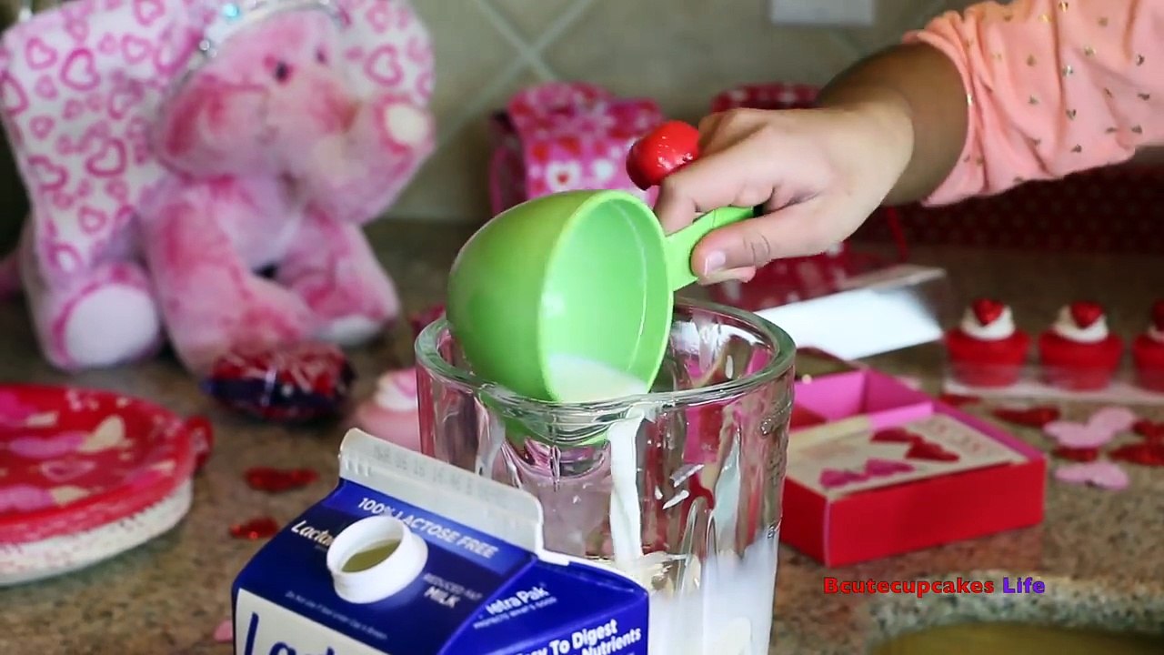 Easy Valentines Day DIY Treats |B2cutecupcakes