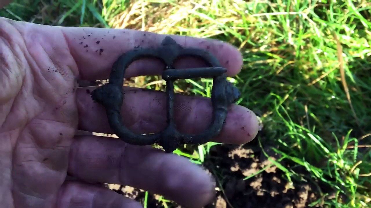 Metal Detecting UK, Awesome Real Treasure Found!