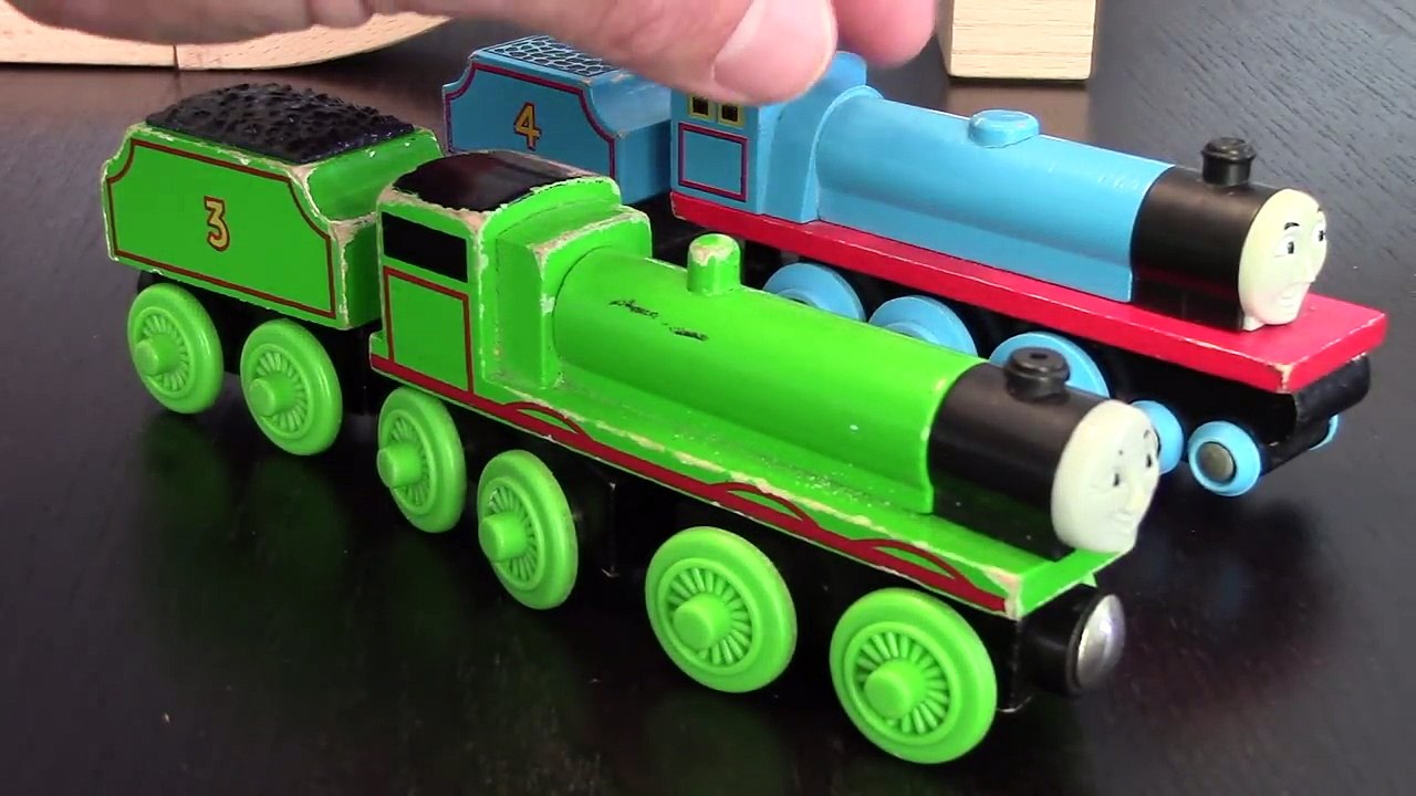 Thomas Brio Gordon vs Learning Curve Gordon Comparison and Review | Best Thomas and Friends Toby