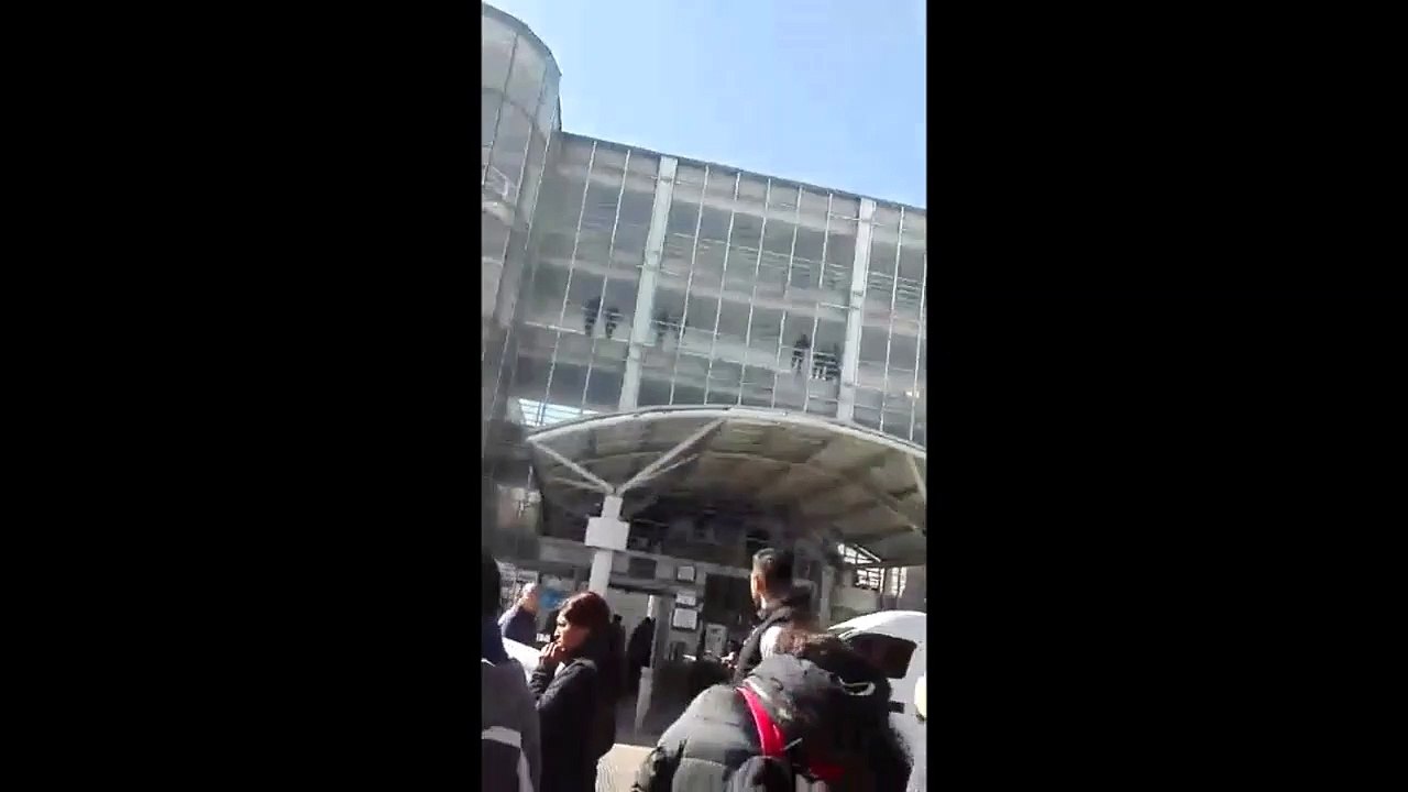 Directivos de UNITEC ordenan desalojo violento de comerciantes