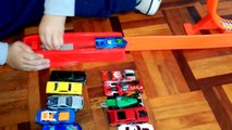Vídeo Pista HOT WHEELS juguete para niños Toys kids Super Track Pack Stunt Set with Loop Jump
