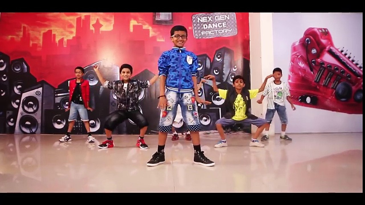 Jagga_jasoos_-_galti_se_mistake_kids_dance_choreography_by_shrikesh_magar