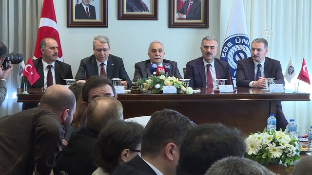 Fakıbaba, EÜ ile Gıda, Tarım ve Hayvancılık Bakanlığı'nın iş birliği protokolü imza törenine katıldı - İZMİR