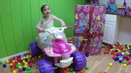 WORLDS BIGGEST DISNEY PRINCESS TOYS Mega Giant Egg Surprise Opening Box Toy Powerwheels Anna Kids