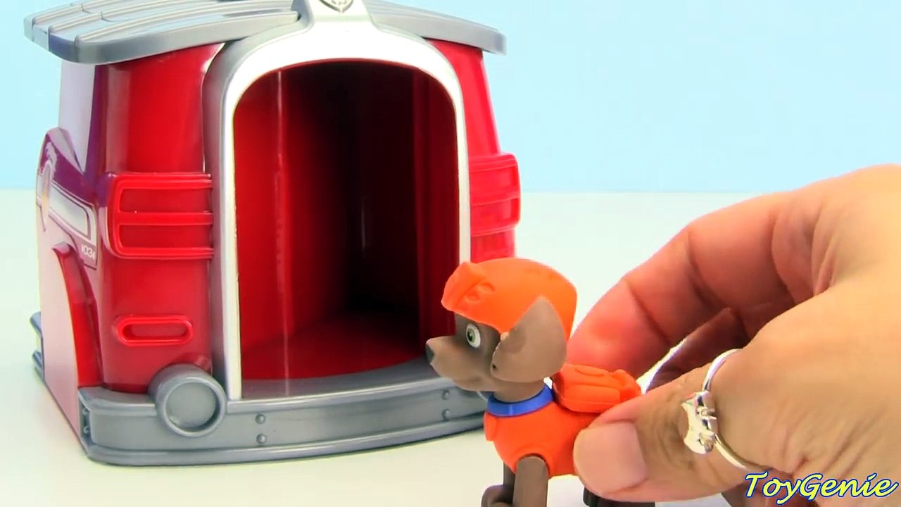 Paw Patrol Marshall Magical Pup House with Skye Surprises and Shopkins