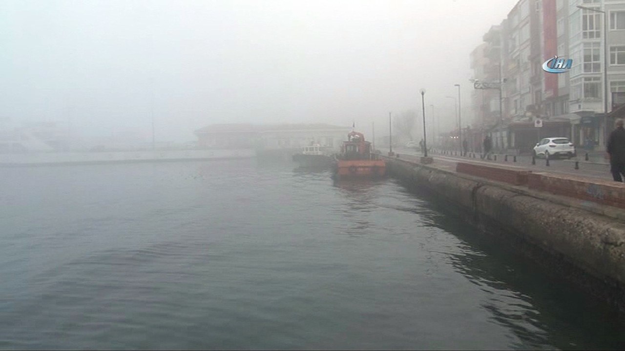 Çanakkale Boğazı sis nedeniyle gemi trafiğine kapatıldı