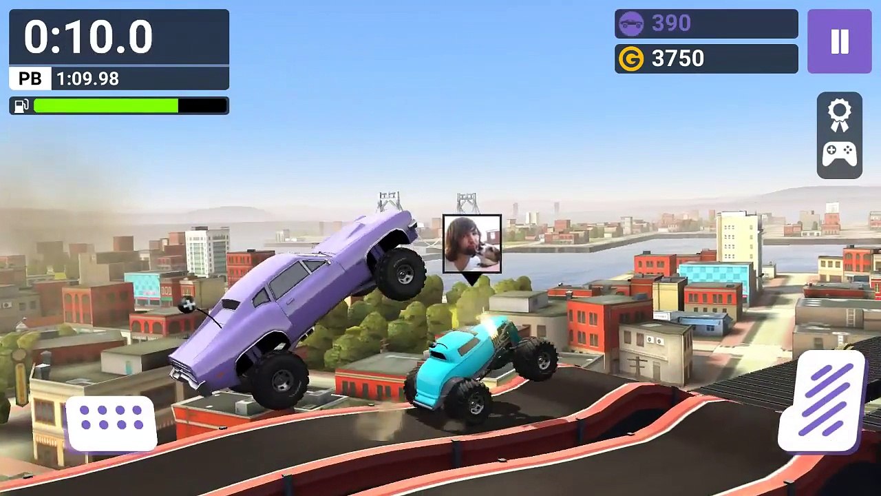 The Muscle Smashing Cars like a Monstertruck - MMX Hill Dash / Climb Racing