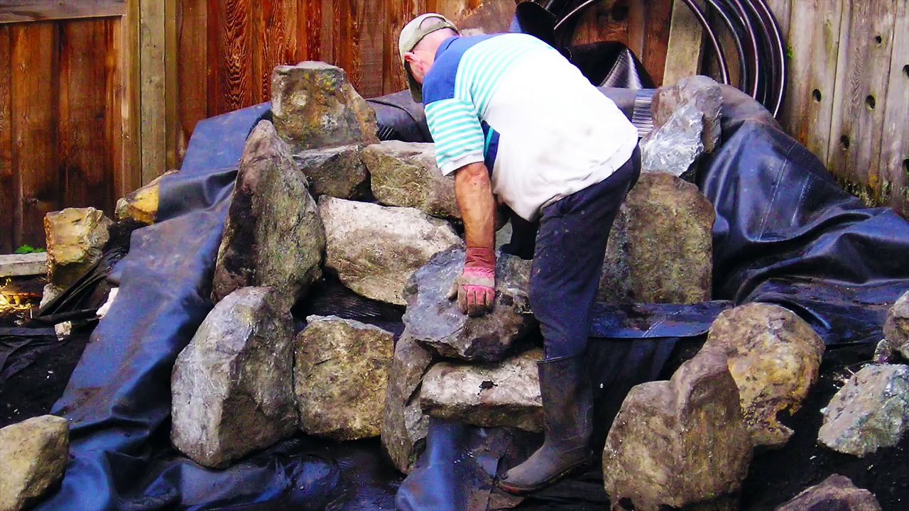 Landscaping With a Pondless Waterfall