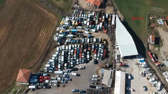 Edirne Yediemin Otoparkına Çekilen Yüzlerce Araç Çürüyor