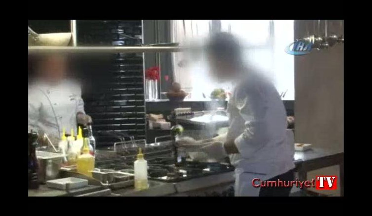 Mesai arkadaşlarına 'Yalaka' dedi kapı önüne konuldu