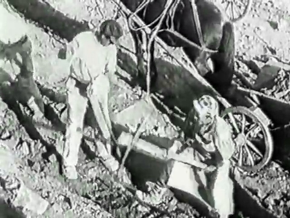 Dziga Vertov: The Eleventh Year (1928)