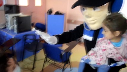 Gölge oyunu ve gösterilerle 'polis sevgisi' aşılıyorlar - ESKİŞEHİR