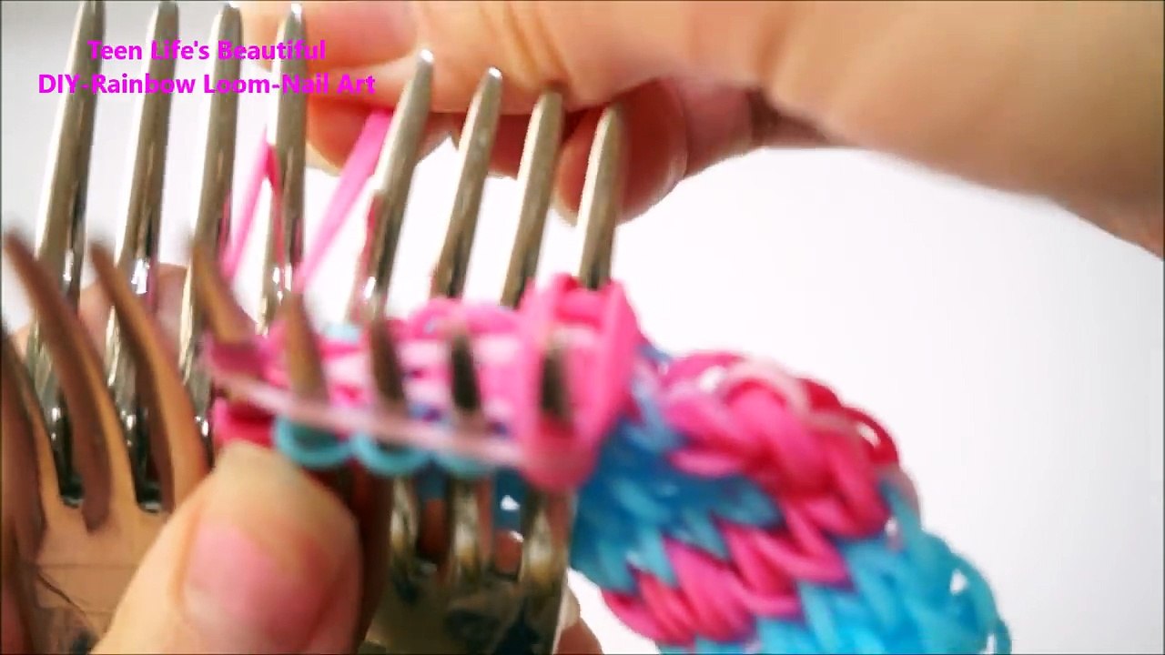 „LOVE” Rainbow Loom Bracelet For your LOVE with Four Forks no Loom