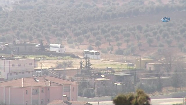 Sınıra askeri sevkiyat sürüyor