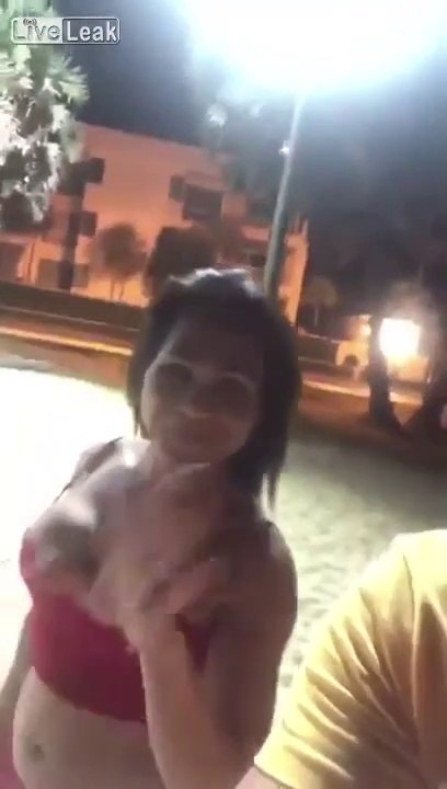 Ce russe pensait rentrer de boite avec la plus belle fille de la soirée...