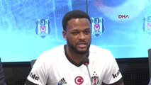 Beşiktaş'ın Yeni Transferleri Vagner Love ve Cyle Larin İmzayı Attı - Hd - 2