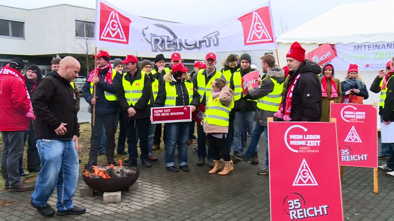 Metaller legen für 24 Stunden die Arbeit nieder