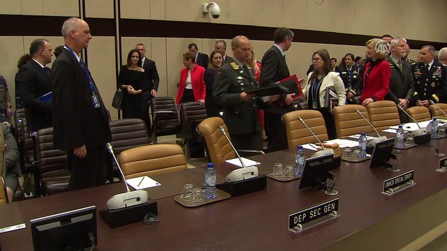 Stoltenberg ve Jolie, NATO karargahında - BRÜKSEL