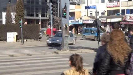 Kosova'da Hava Kirliliği Protesto Edildi